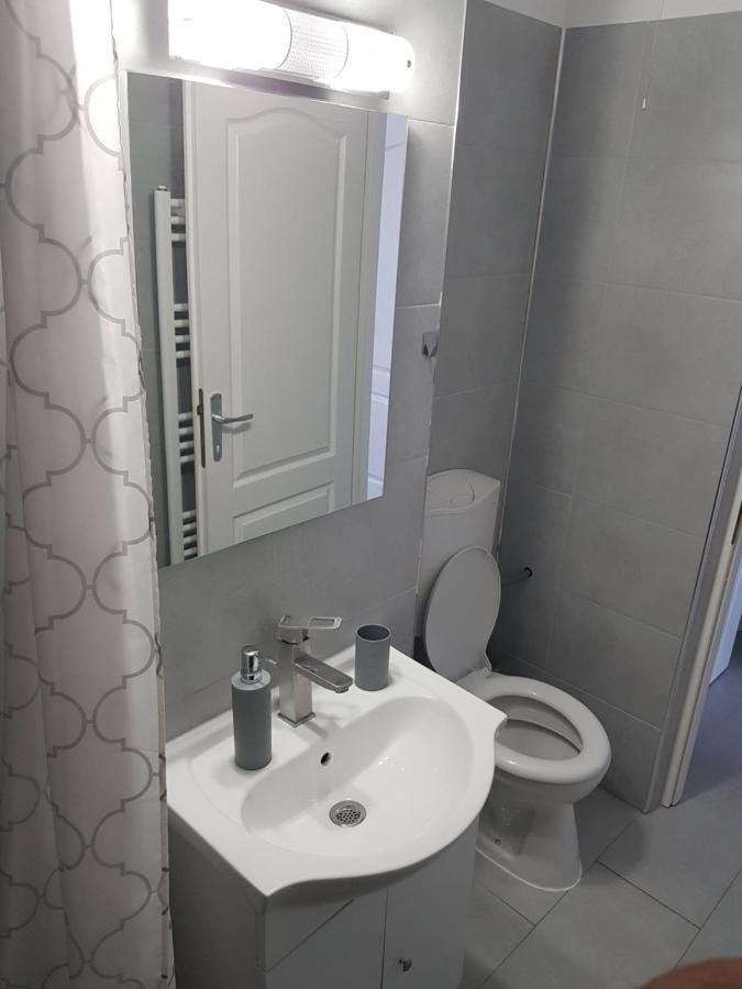 Ana Apartament Ramnicu Valcea Bagian luar foto